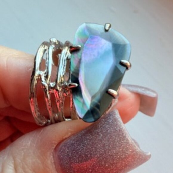 Kendra Scott ring - Picture 1 of 5